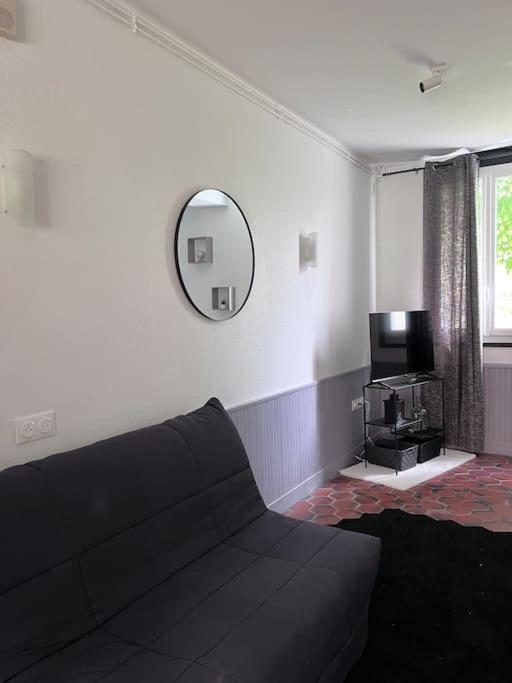 Studio Aux Abords Des Etangs Milly-sur-Therain Exterior photo