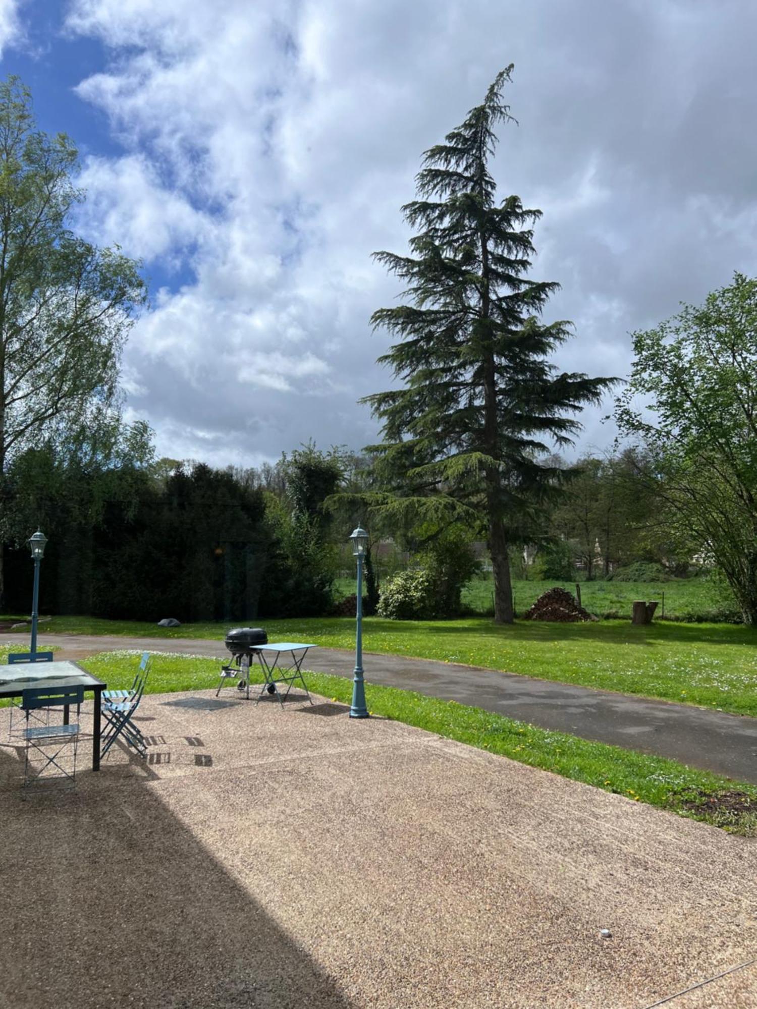 Studio Aux Abords Des Etangs Milly-sur-Therain Exterior photo